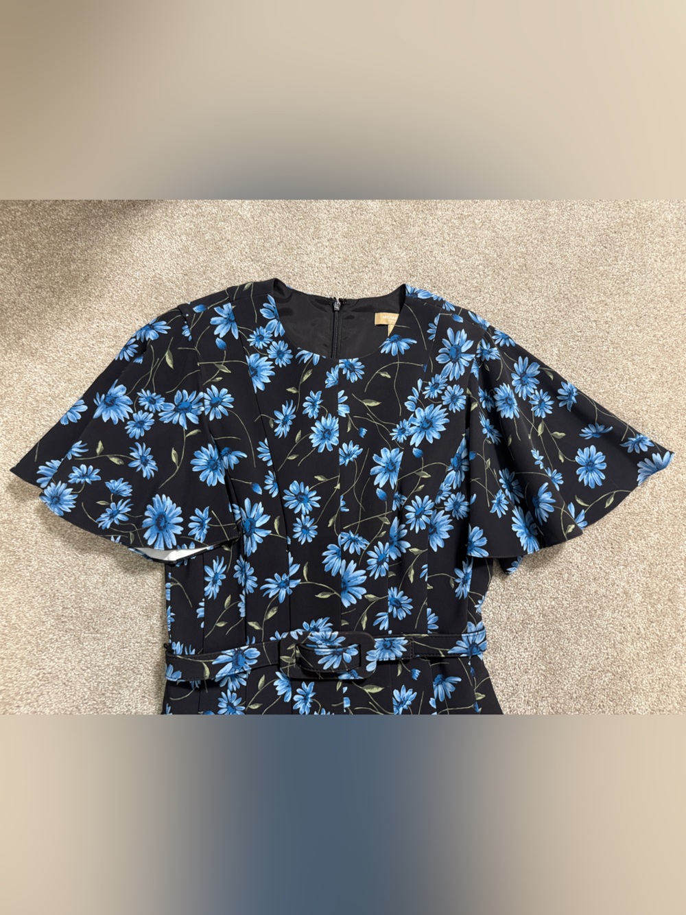 Daisy Cornflower Floral Stretch-Cady Flutter Sleeve Dress | US 4 - Picture 4 of 16